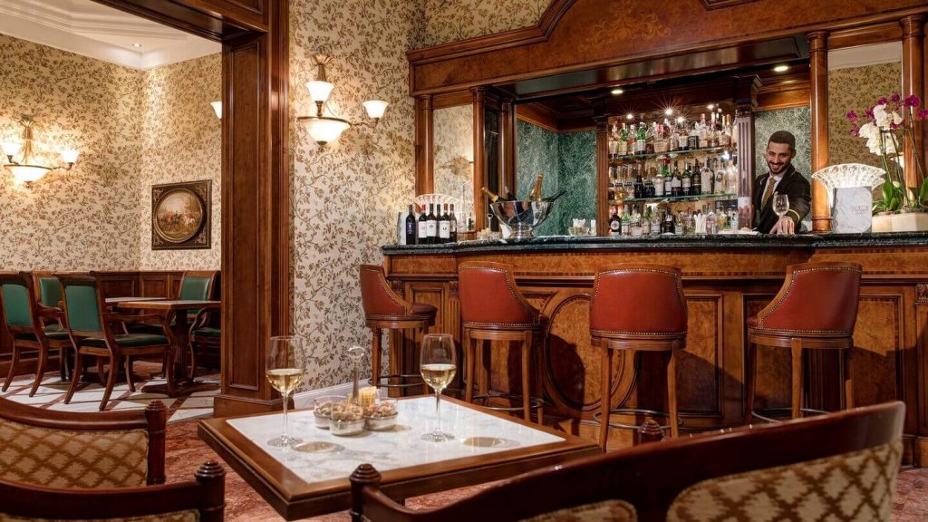 Bar du Montebello Splendid, hôtel de luxe Florence Italie