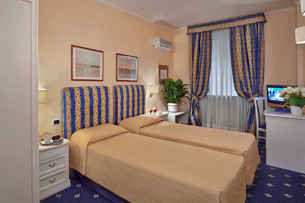 Hotel Napoleon, Rome Italie (chambre twin)