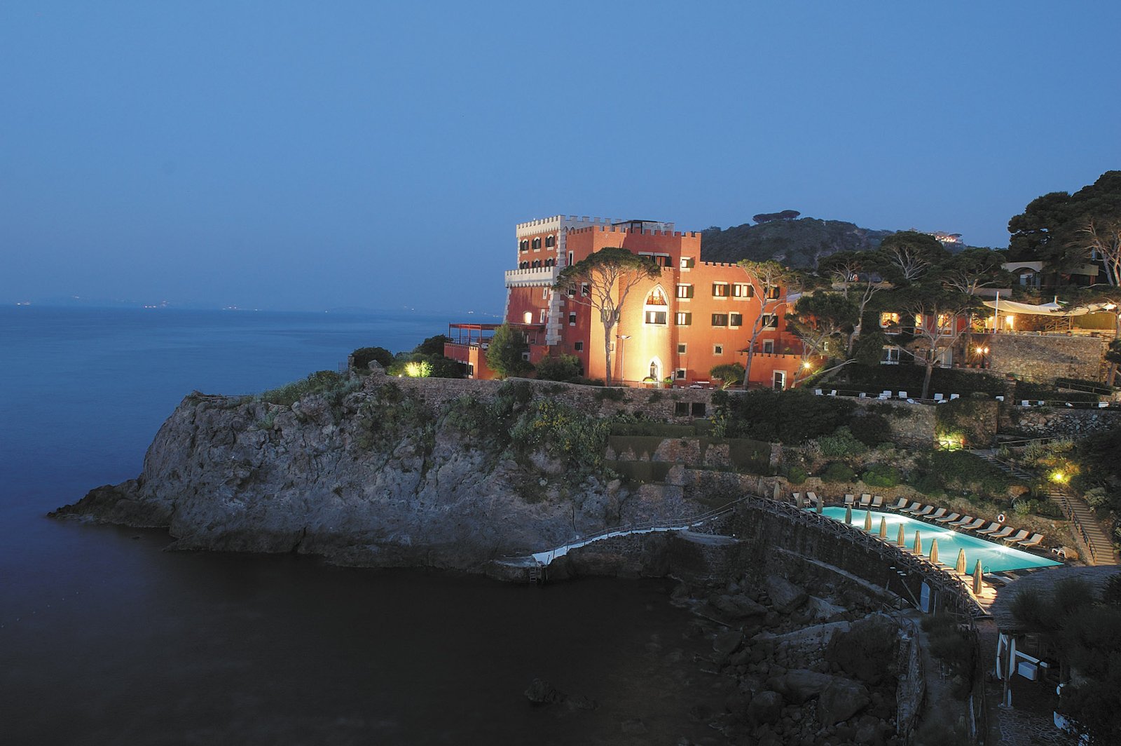 Hotel Mezzatorre Resort-Spa, hotel de luxe Ischia italie (vue de nuit)