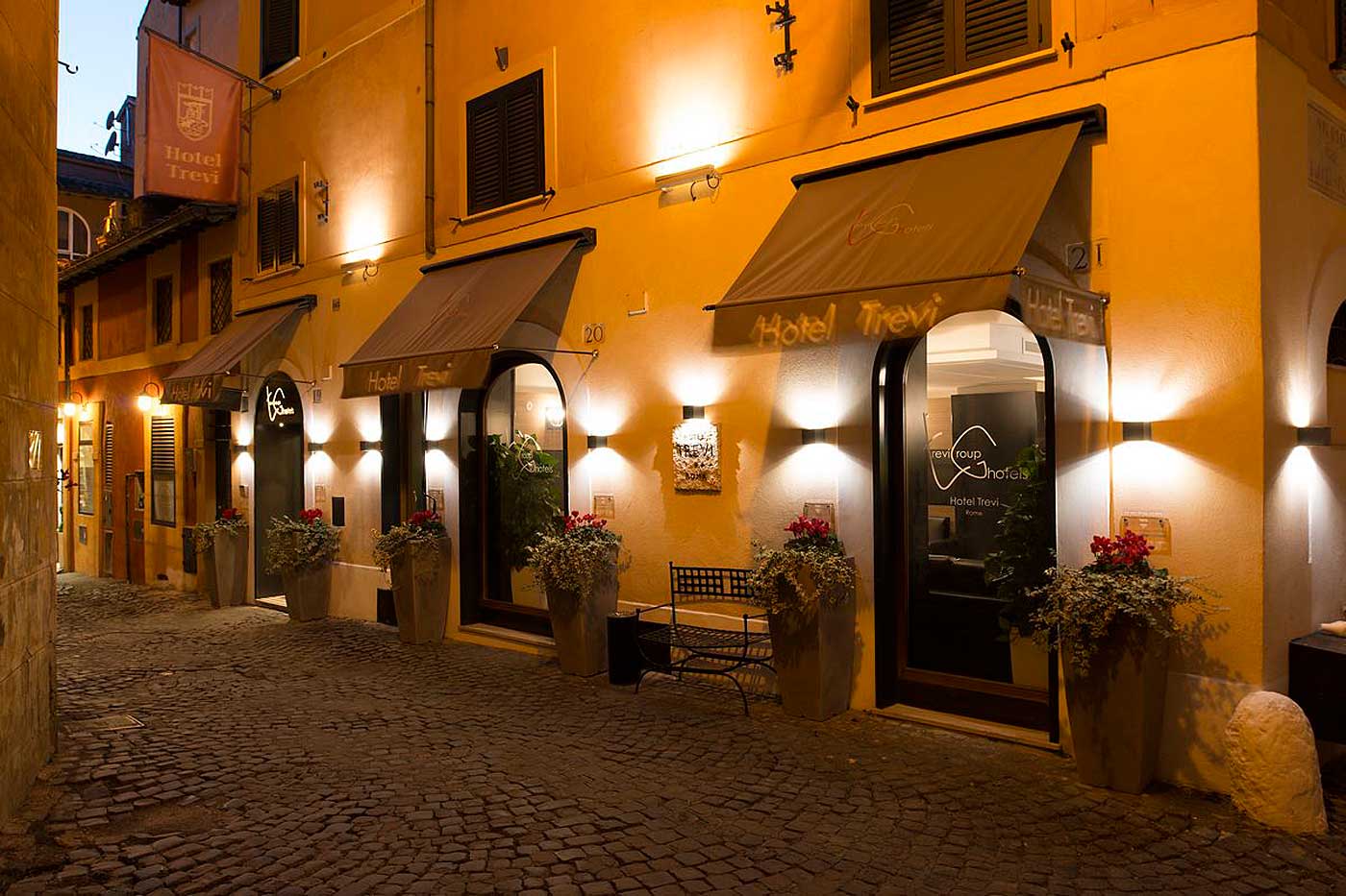 Entrée de l'Hotel Trevi, hotel de charme à Rome (Vicolo del Babuccio, 20/21)