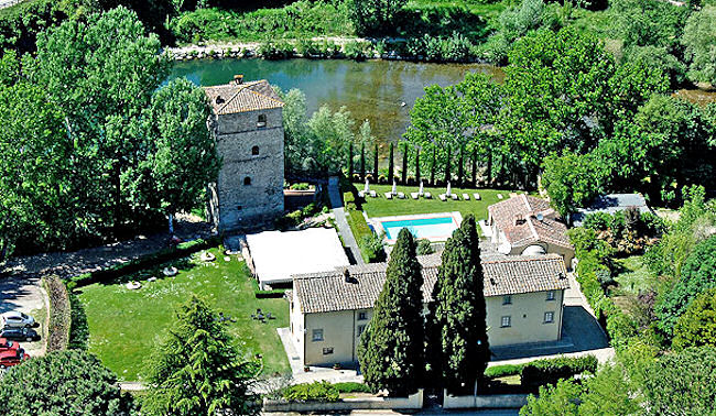 Relais Torre Santa Flora, hôtel de charme avec tour médiévale en Toscane près de Arezzo
