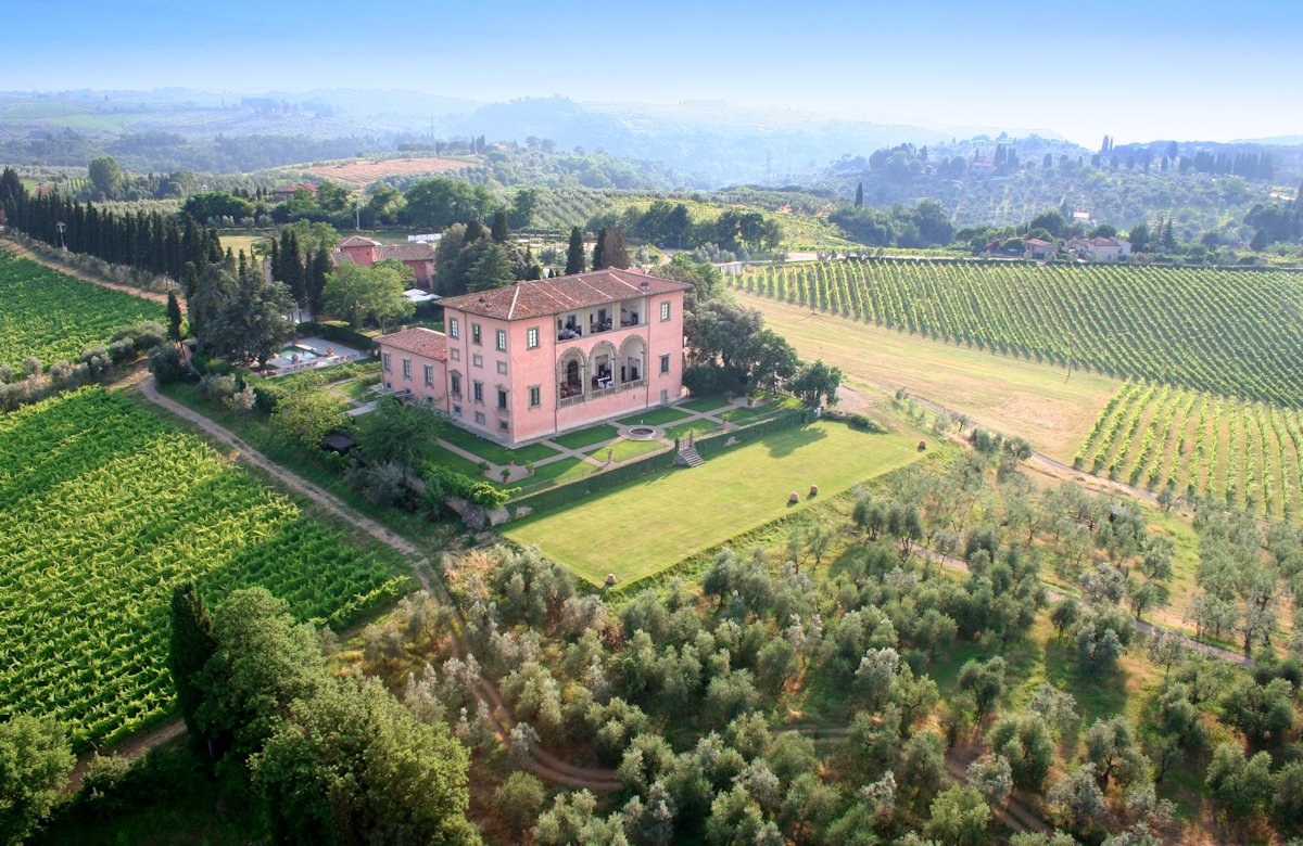 Villa Mangiacane, hotel de luxe en Toscane au cœur du vignoble du Chianti Classico, à 12 km de Florence